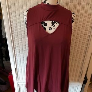 BURGUNDY KEYHOLE TORRID TANK SIZE 1x NWT